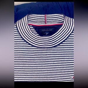 Mens XXL Tommy Hilfiger Striped blue and white crew neck sweater
